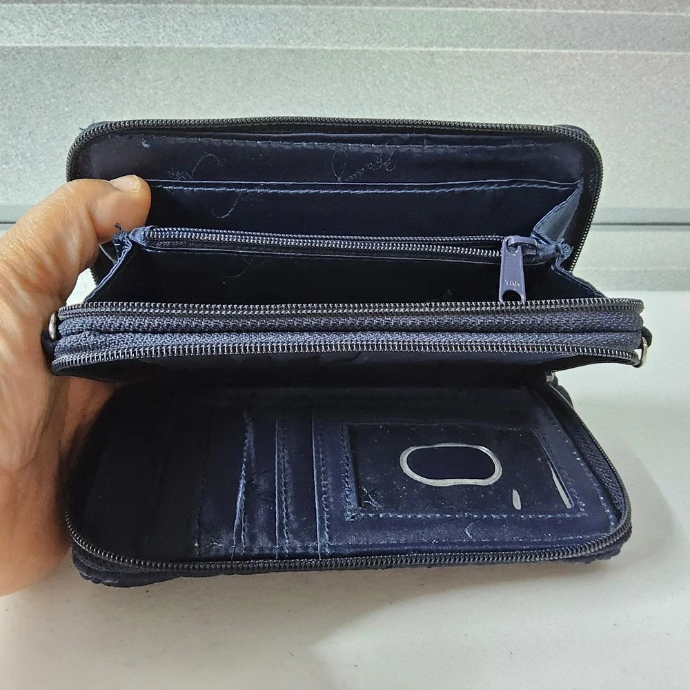 Vera Bradley Wallet Clutch Quilted‎ Zip Around Card Holder Navy Blue - Picture 9 of 12